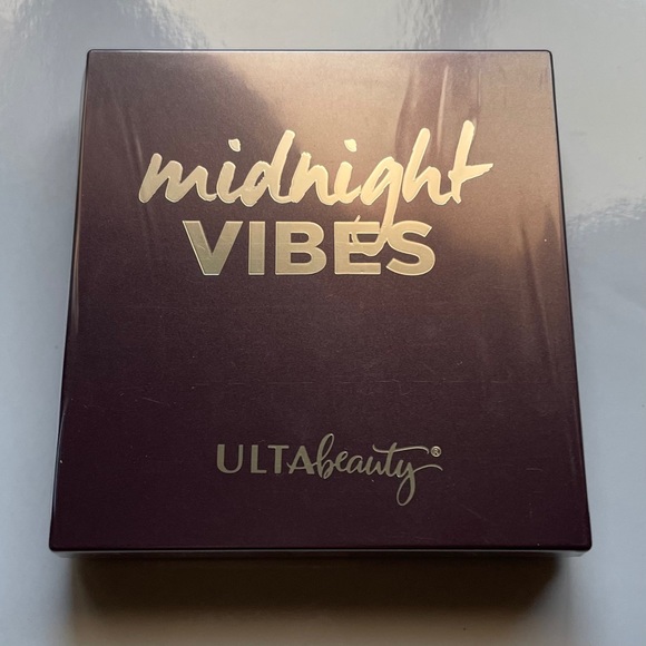 2/$15 Ulta Beauty Midnight Vibes Palette - Picture 2 of 3